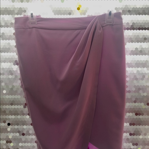 Tobi M Cross-over Mid Skirt - Picture 4 of 6